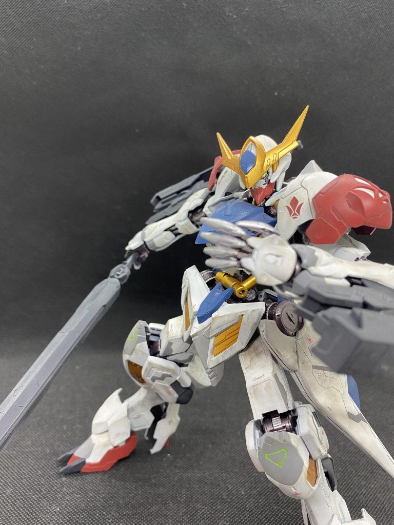 今回初めて汚しに挑戦してみましたが、タミヤのウェザリングマスターがお手軽でいい感じでした