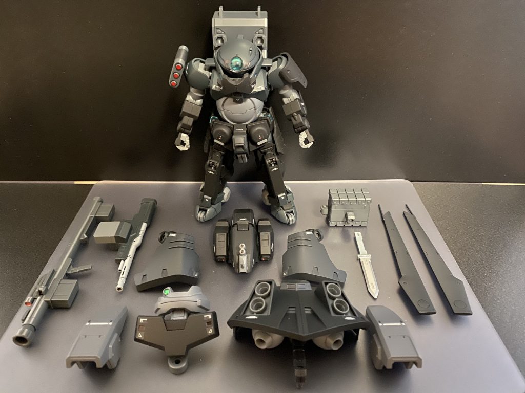 ボアユニットグリモアアドバンス後期型が、その身に纏う装甲。このボアユニットを装着した状態が、後期型の基本状態となる。このユニットを装着していない状態でも運用可能。また、本機にもサポートユニットが存在する。