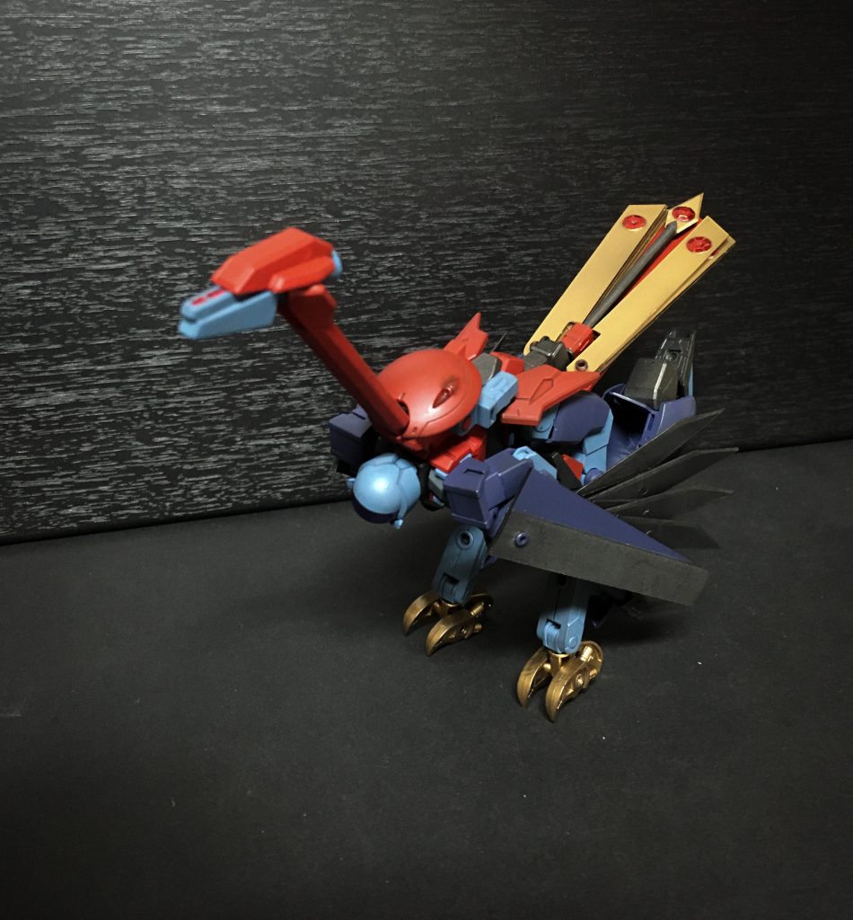 コンチュエ モード飛行能力を向上させるMA形態。