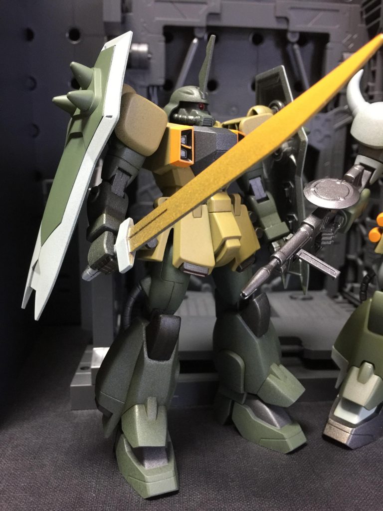 成り行きでこんな色になってしまいましたが、子供が遊ぶ色じゃないですね・・・(-.-;)y-