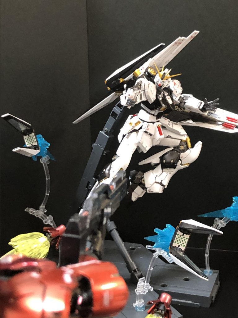 アムロ「人が人に罰を与えるなどと!」