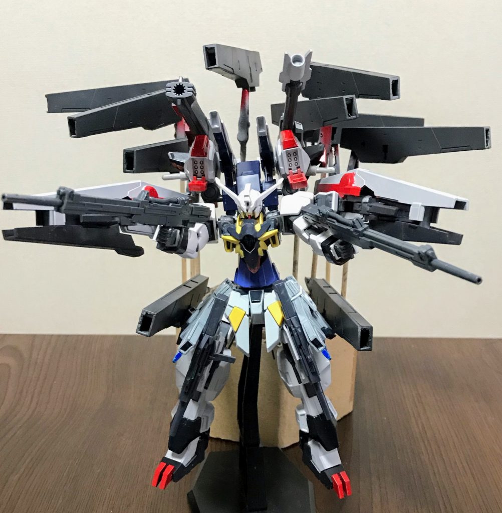 この形態でもフルバーストモード！やはりというか、肩が重いです…！