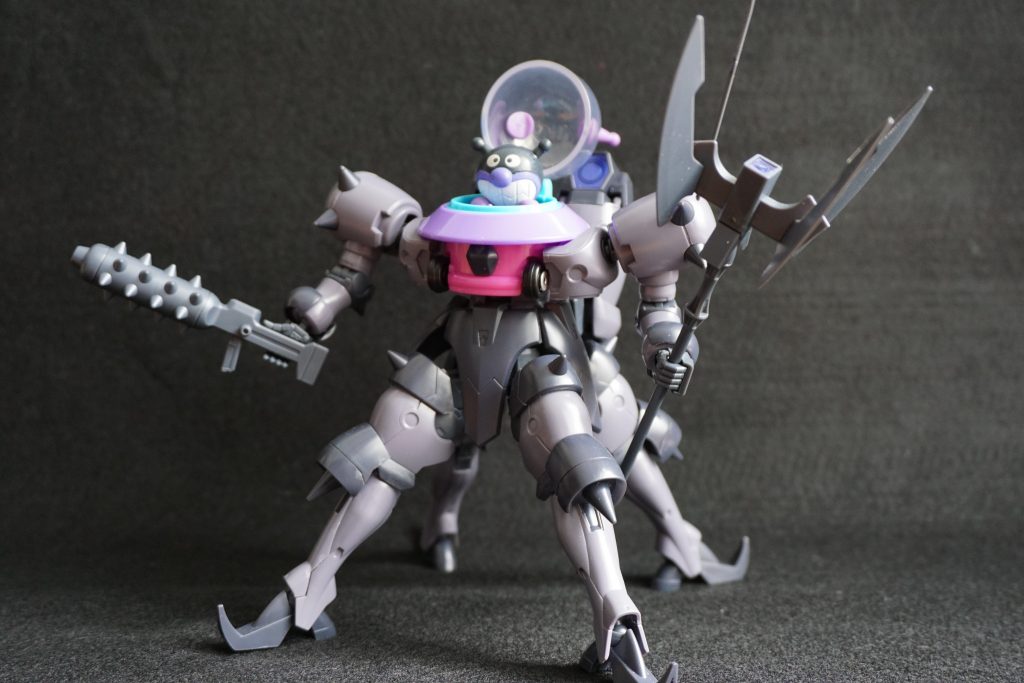 4脚なので、設置に関しては抜群の安定感です。