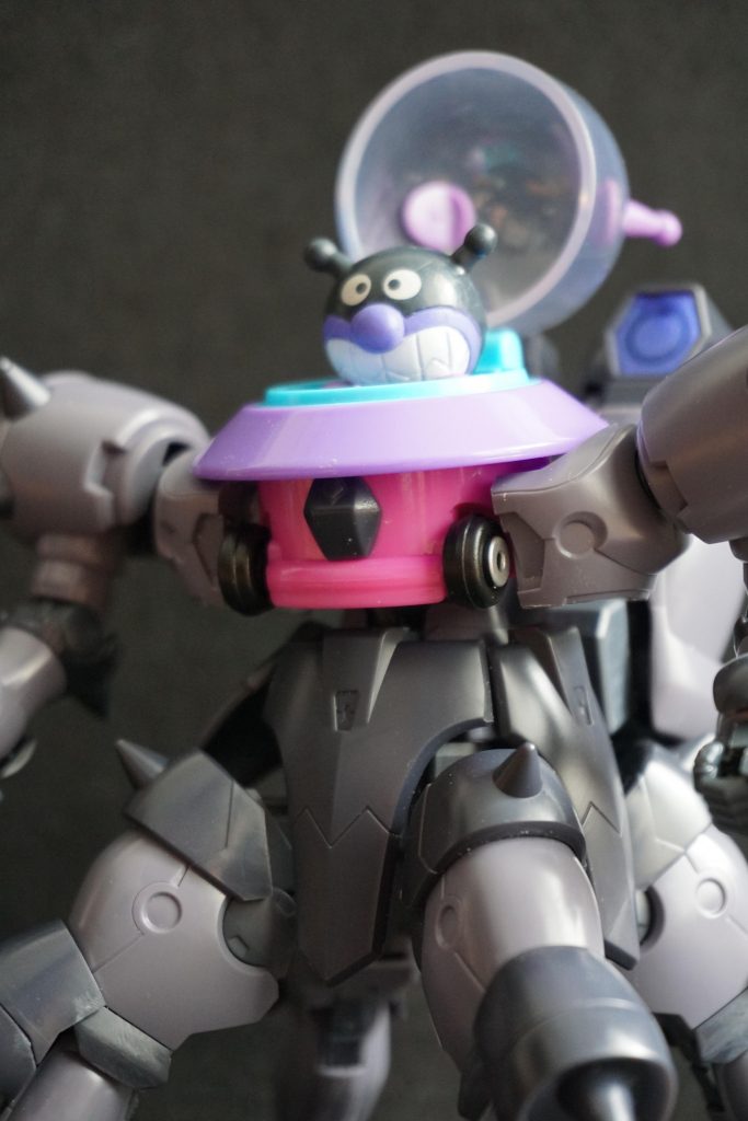 バストアップです。キャノピーは開閉できます。