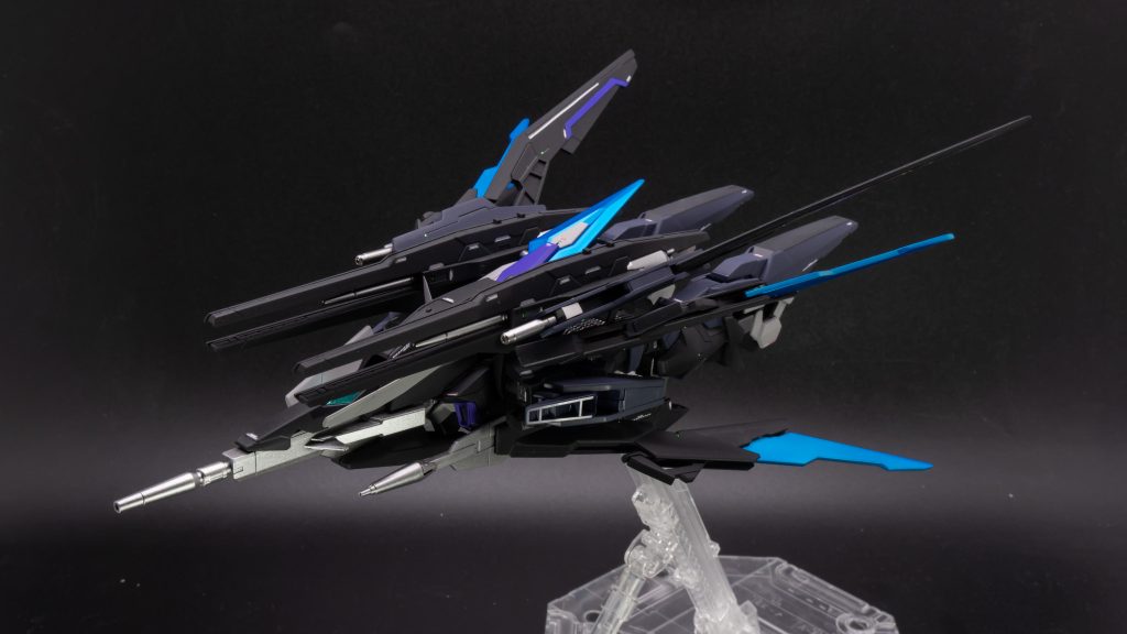 今回ミキシングした上でMS形態とMA形態の両立を目標に製作していた為違和感なく変形するミキシングを見つけれて満足しています。