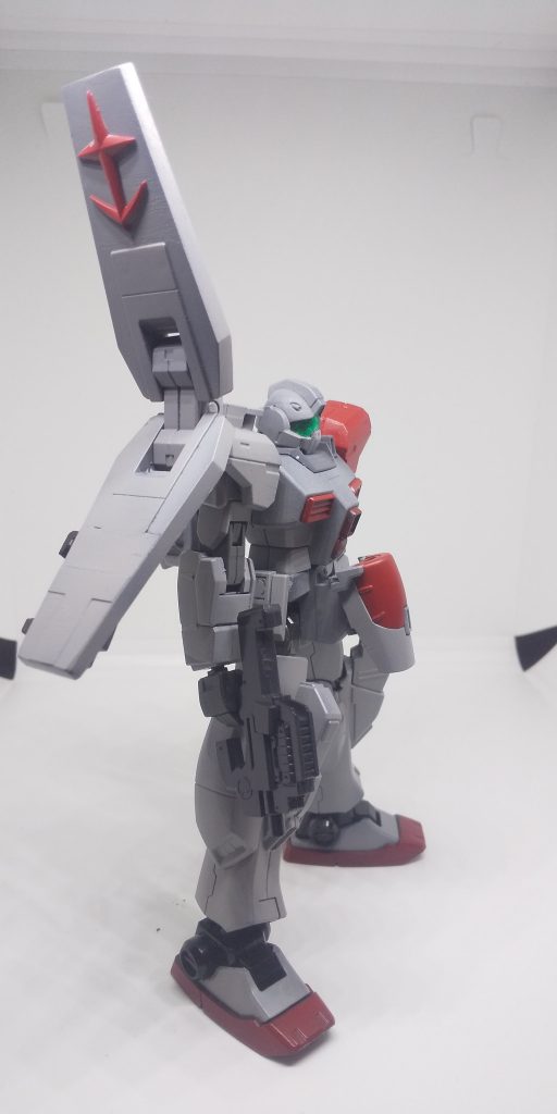 宇宙に身を隠す袖付き及びジオン軍残党によるテロ行為は後を絶つことはなく、連邦にとっても一つの頭痛の種であった。軍の予算や名目などの思惑上、残党が居なくなってしまうのは困りものだが、かと言ってテロリズムを容認しているのかと言えばそうではない。適度に野放ししつつ、適度に剪定する。もはやジオン軍は、連邦の都合の良い「言い訳の立つ駒」に成り下がっていた。