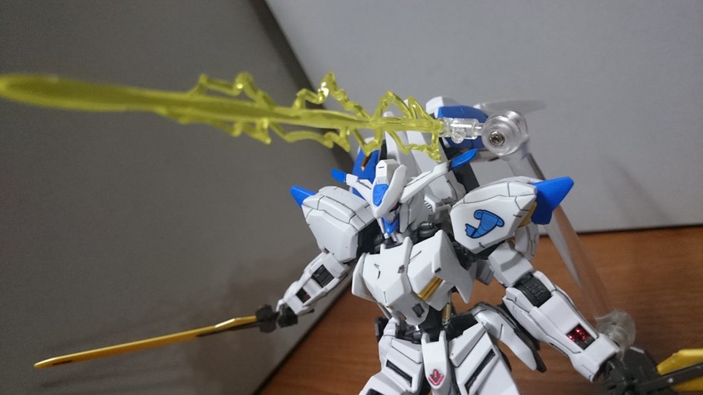 ・電磁砲バインダーのスリット部分から発射されるヤツっスねでは以下アクションっス~