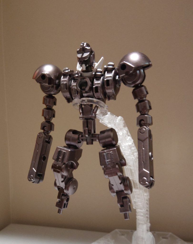 内部フレーム。全身の塗装にはサフとマーカーエアブラシを使用しました。