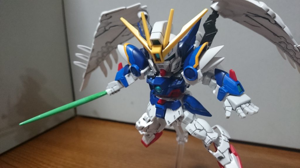 「ゼロ、トールギスの魂とともに、俺を導いてみろ………」・ビームサーベル持ち手と平手はシルエットブースターから、ビームサーベルはSDCSナナハチのビームサーベルを緑に塗装して流用してるっス