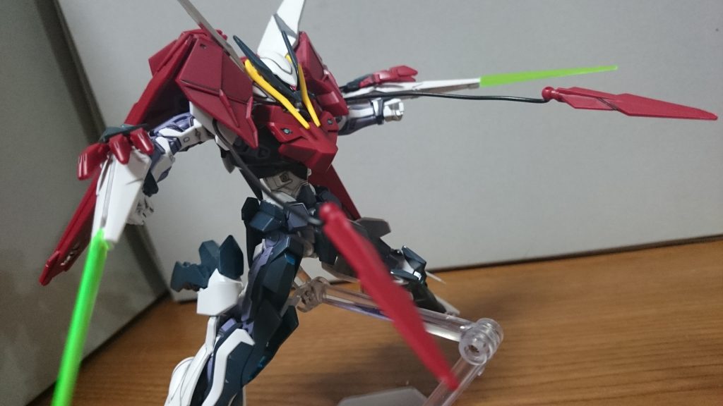 ハーケン射出！……やっぱこれってKMF…