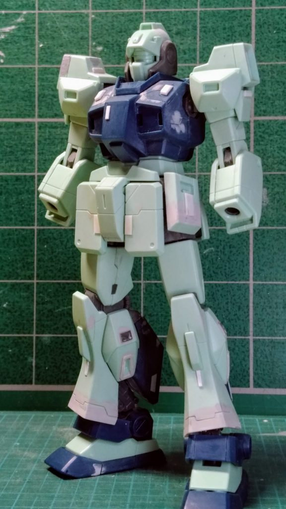 ベースは、ユニコーン版です。オッサンには、Ζ版の印象が強いので、そちらのカラーリングです。