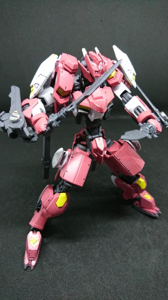 ツインダガーハティの予備武装、扱いやすく取り回しがきく