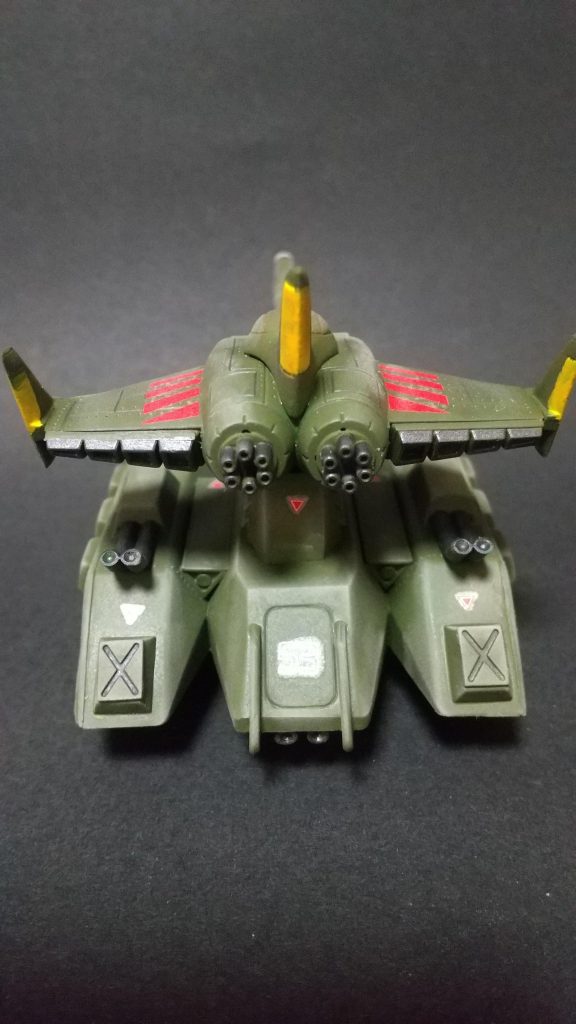 トップのバーニアやコトブキヤのガトリング。ずれてるのは愛嬌その他ちょこちょこコトブキヤMSGのパネル貼り付け