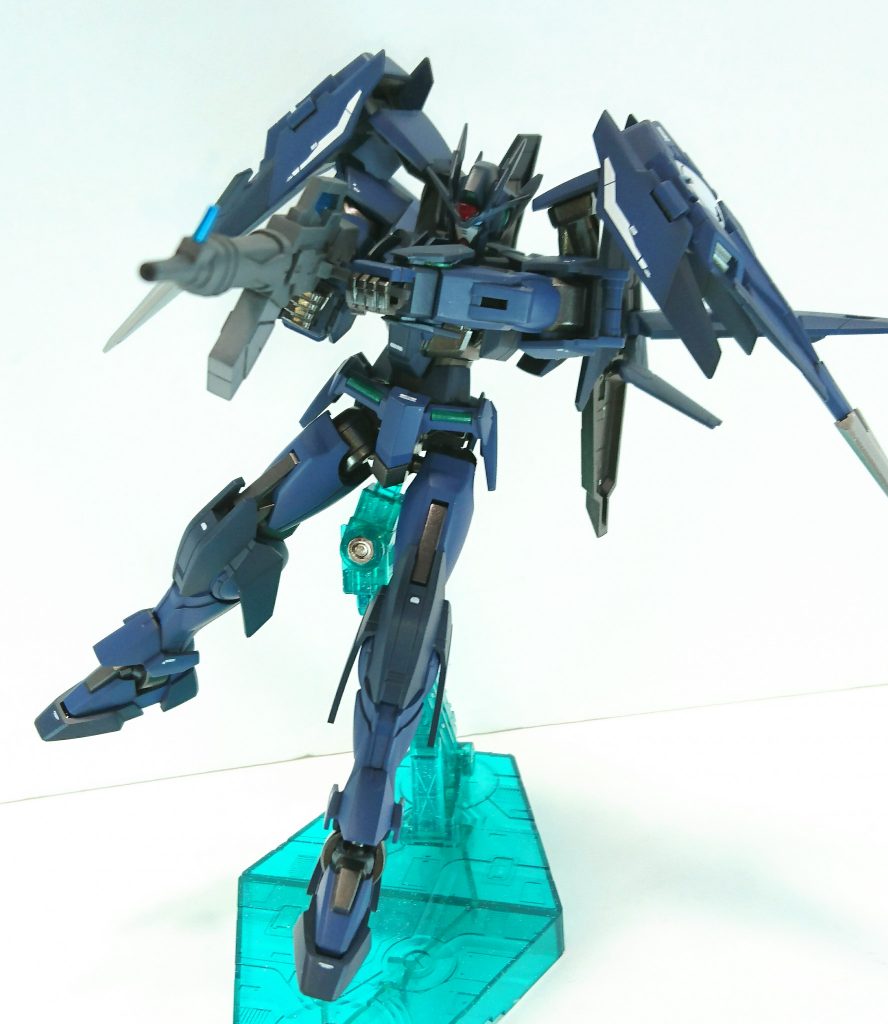 ライフルはビルド系の武器パーツのケルディムサーガのGNアサルトカービン。