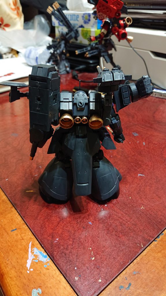 前回投稿のドムの足をミキシング。