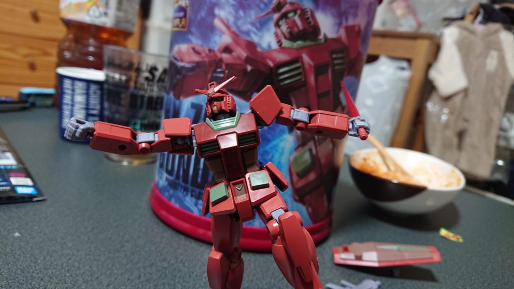 パッケージと同じポーズ。生活感出まくりですみません(笑)長男の成長感じました。