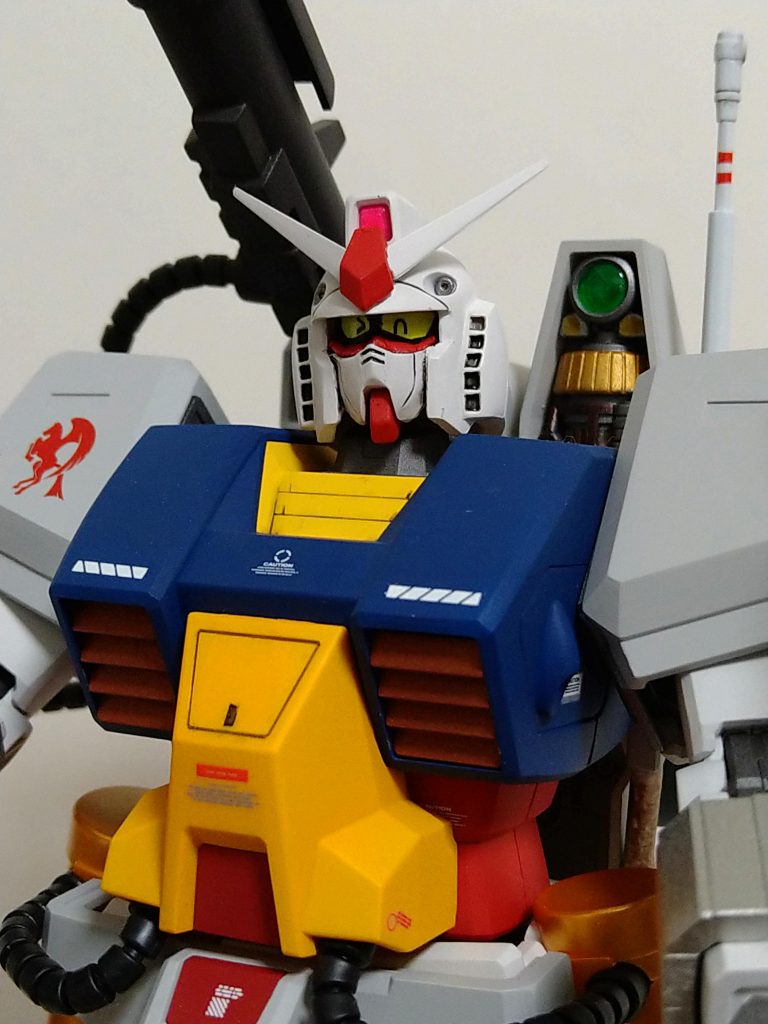 へへへ 俺は大人になってもプラモを作るよ。だからマスターもプラモ屋やってよ。俺はこれからもプラモを作っていくでも 戦う為じゃない 人を感動させる様なプラモを作ろうと思っているんだありがとう ガンダムお前は僕らに本当のプラモの楽しさを教えてくれた そして これからも···感動です!!!