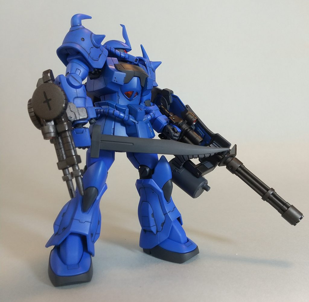 手首パーツを100均レジンで複製してアームドアーマーを作ったので、元のキットのガトリングシールドに換装できます。このスタイルもかっこよくて気に入ってます。