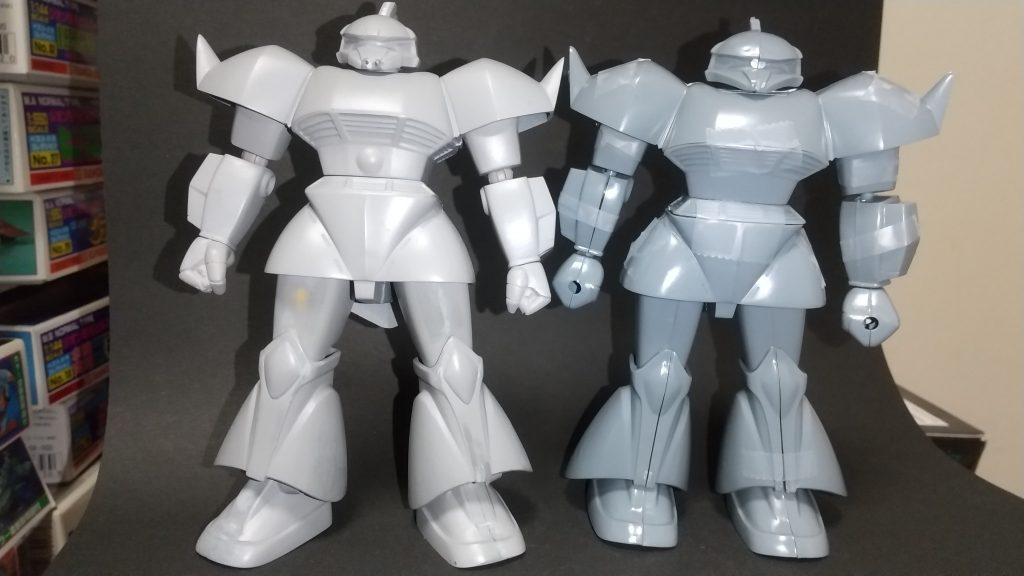 パチとパチリ📸頭部、肘間接、手首、間接位置以外ははいじってません。めっちゃ良くなる!手首はMSVの平手の指を切り落とし、それをベースにポリパテ削りだし。僕がよくやる工作です。