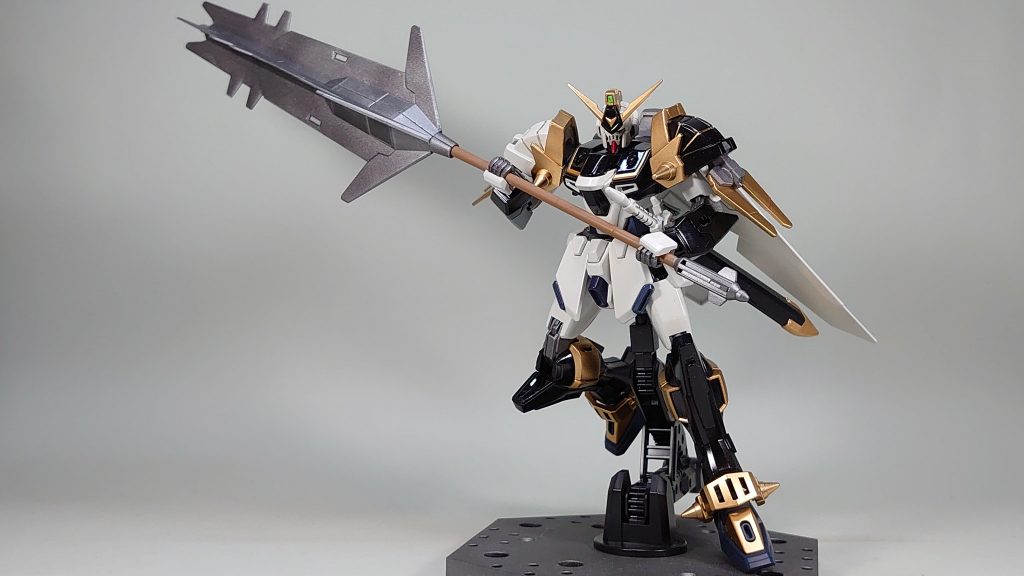 超大型メイスの両手持ち