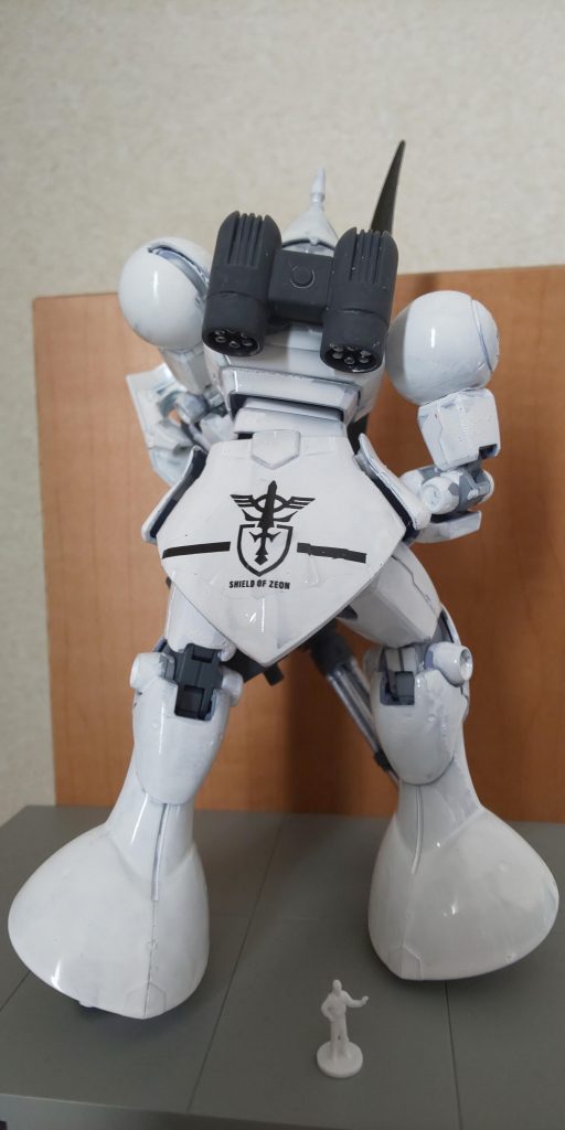 デカールがちぎれてガタガタに。残念。 