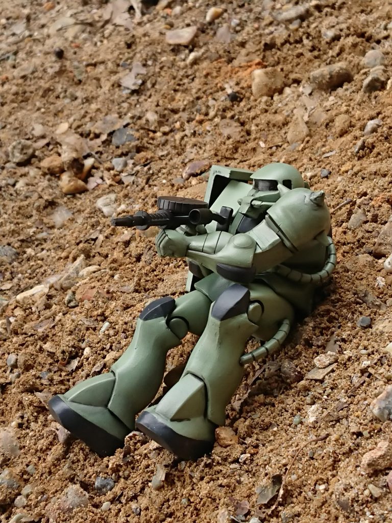 仕上げの荒らさが目立ちますがご愛敬。