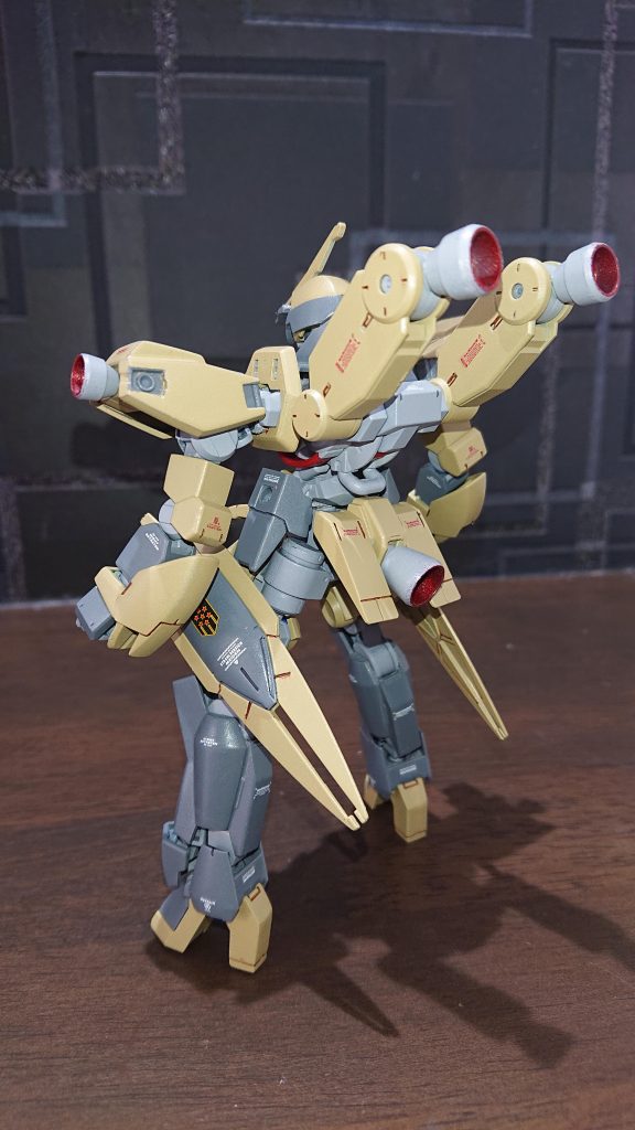 使用したキットはHG シュヴァルベ・グレイズ(マクギリス機)、鉄血MSオプションセット1のみです。