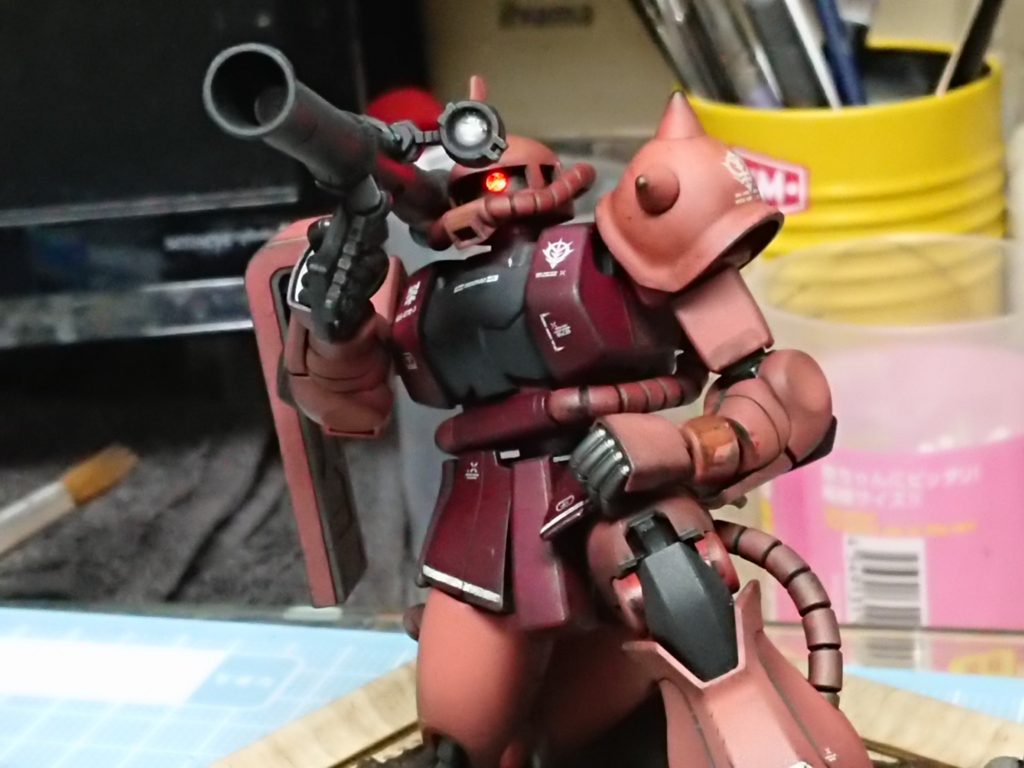 腰部のパーツがどこかに神隠しなって、みつかりませんが、この角度のポーズなら、ないのがわかりづらくて好都合かも（単に誤魔化しているだけです）