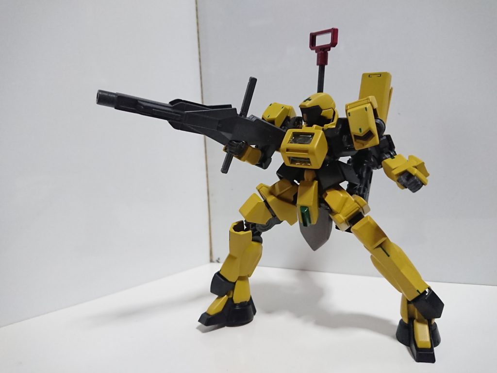 先端を外してバルカン砲にできます。