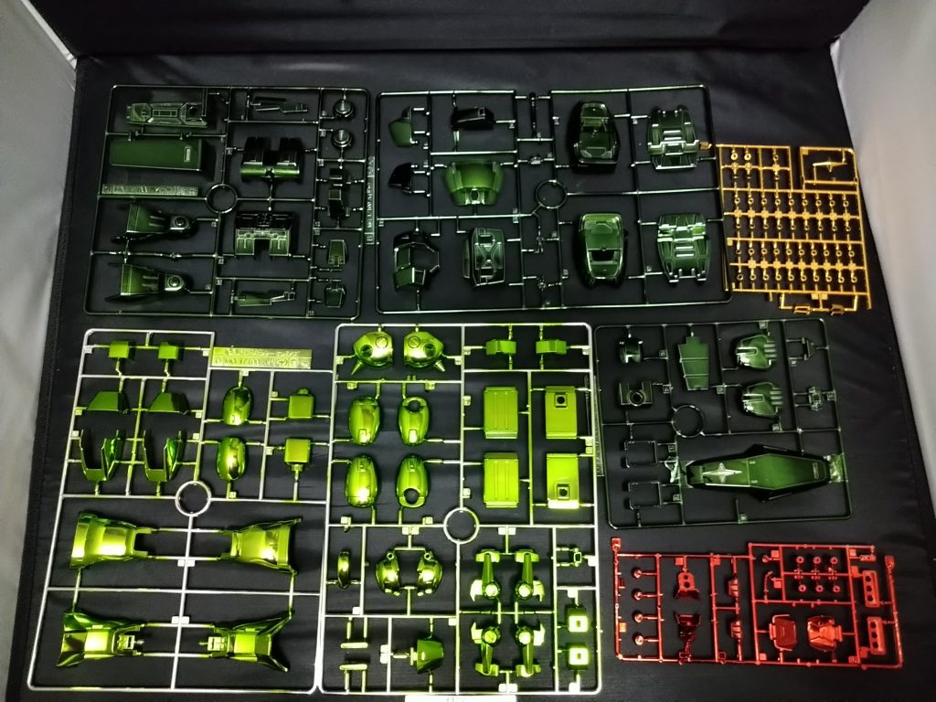 グリーンメッキ、イエローグリーンメッキ、ゴールドメッキ、レッドメッキ