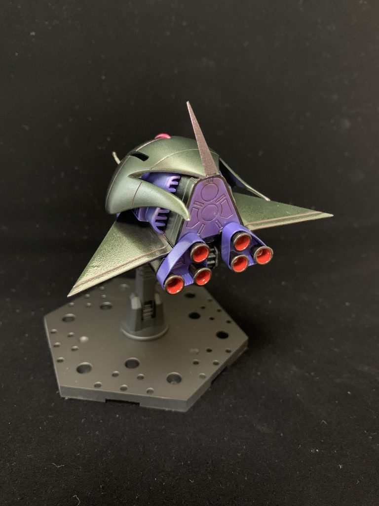 今回は簡単フィニッシュという事で、スプレー缶と手塗りで仕上げてます。