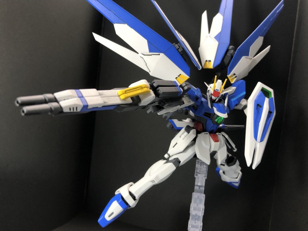 GNバラエーナプラズマキャノンがウイング部から分離し、GNクスィフィアスレールガン改とドッキング。「GNツインバスターライフル」とすることでウイングゼロと同じ戦闘スタイルにチェンジすることが可能となった。