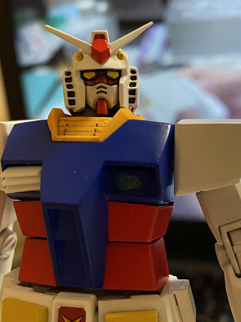 胴体を太らせてがっしり感をだしました。