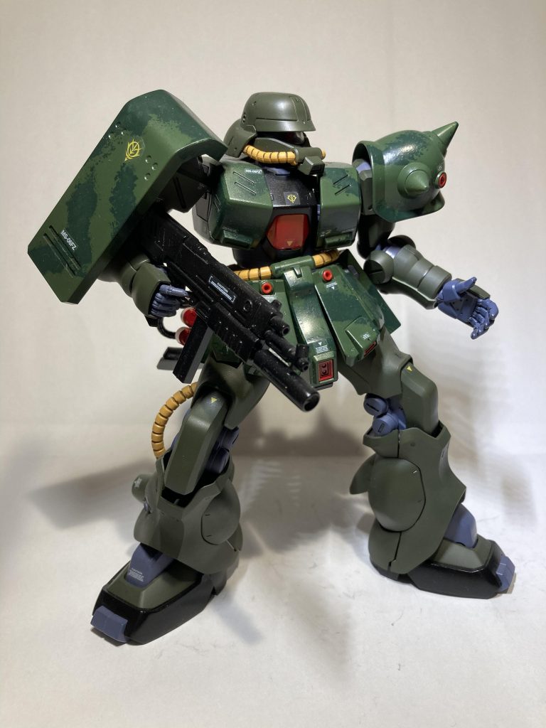 プロポーションが素晴らしく、可動もしてくれる非常に完成度の高いキットでした。