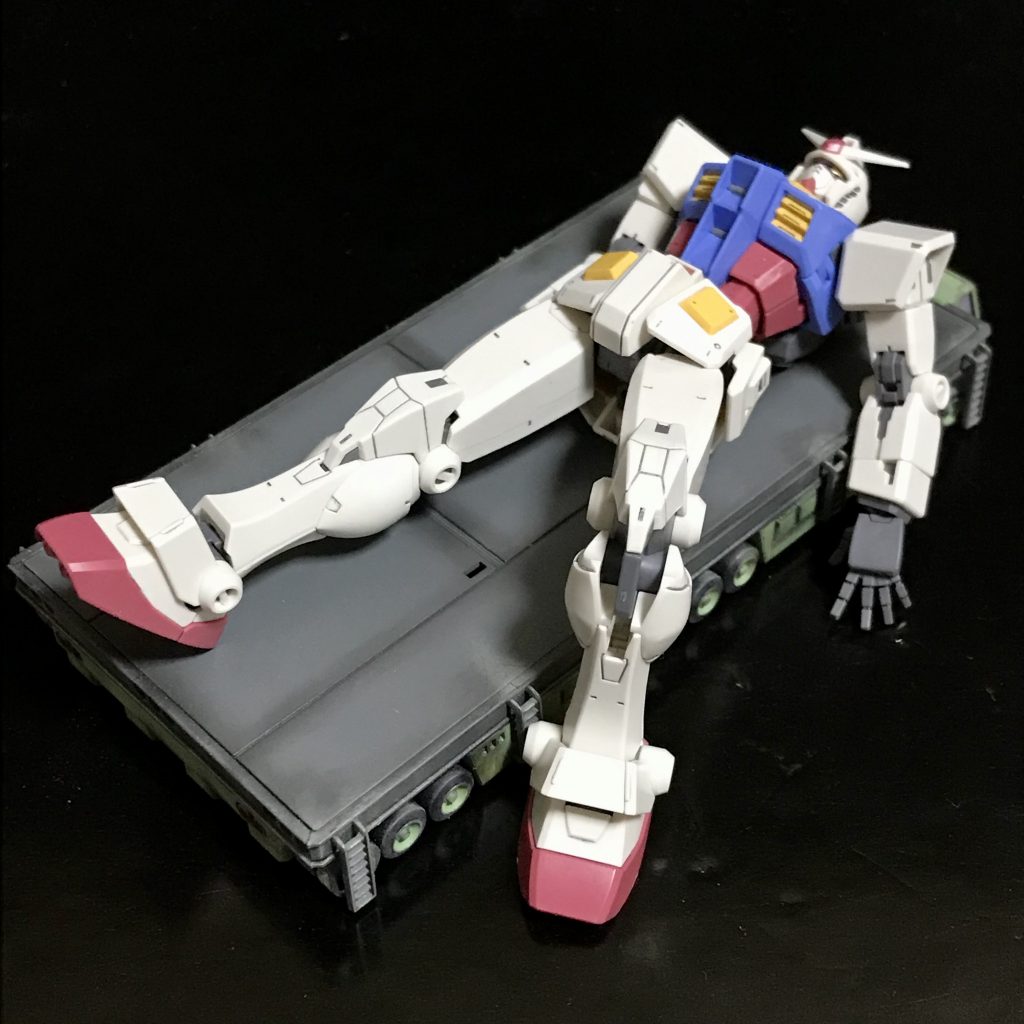 我が家にきた RX-78 は必ずやる儀式。
