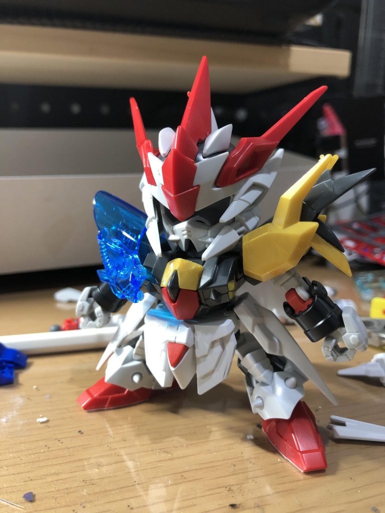 まず取り掛かりの状態。所々はEXSDデスティニーを使っています。思ったよりデスティニー感がない。