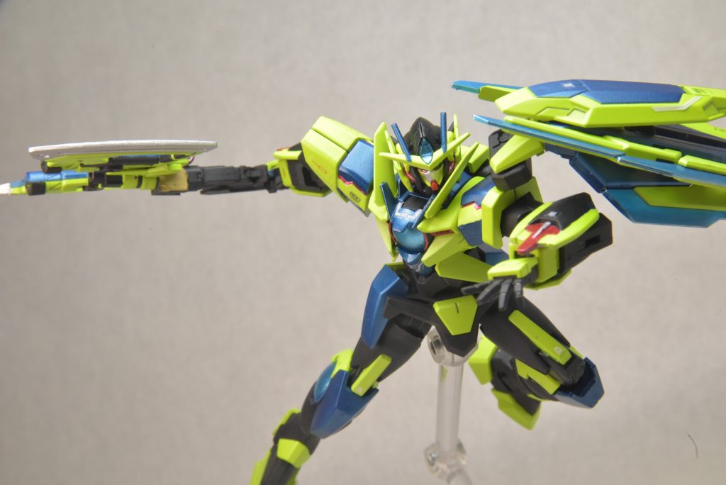 名前はGNオーソライズバスターでしょうかね