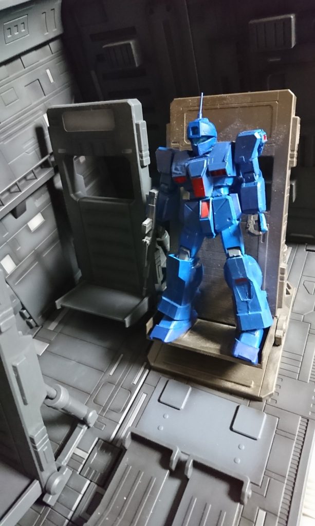 せっかくＷＢ格納庫買ったのでデッキに乗せて