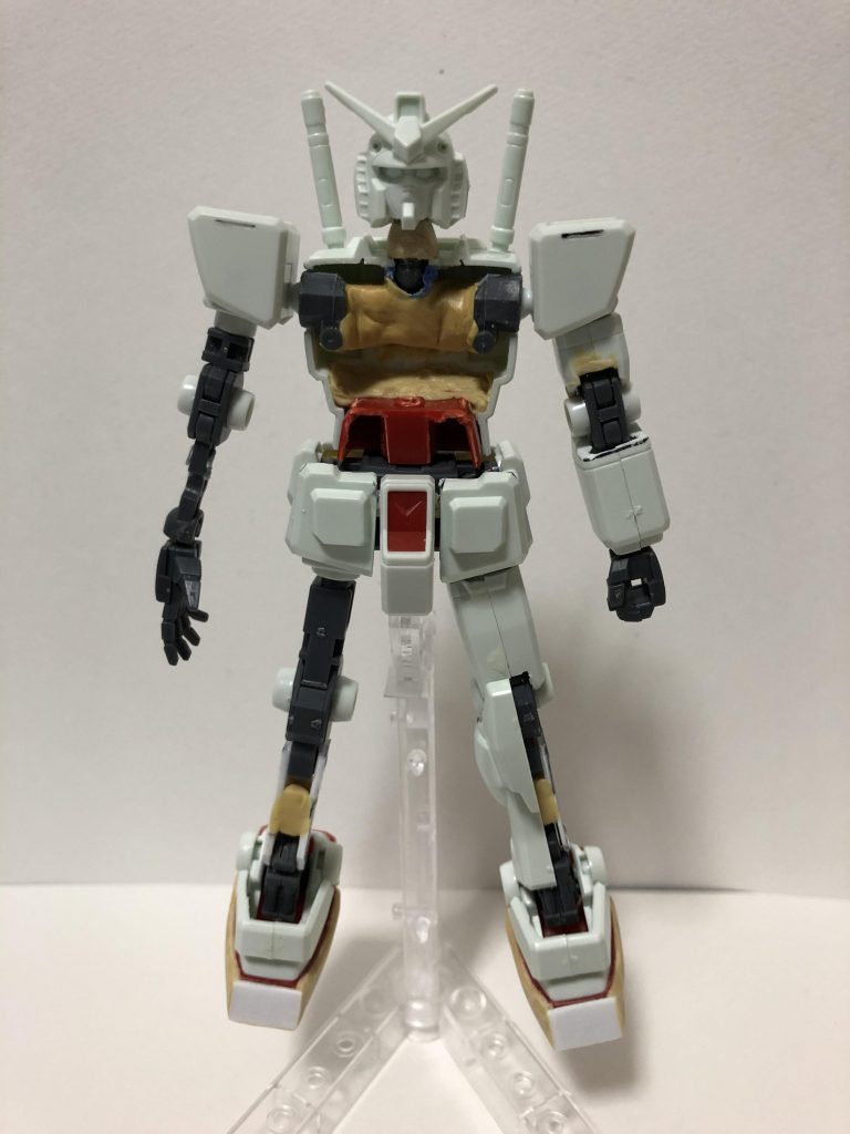 内部の状態です。足はプラ板でフレームのような作りにしました。 