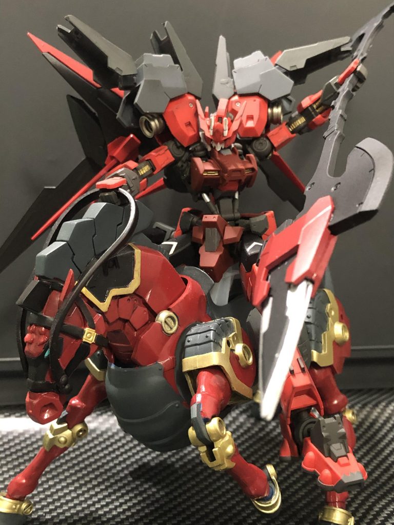 愛馬がいます。長い槍みたいな武器も馬上なら役に立つ。。。はず（笑）