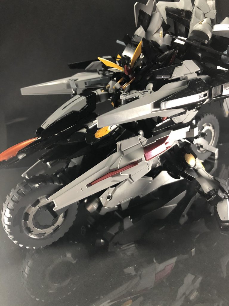 オーストライカーは今回特にいじってません。というか普通にこれ気に入りすぎてあんまり改造する気になれないんですよね……