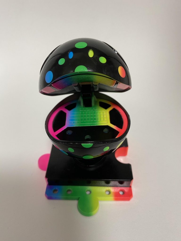 中も虹色です＼( 'ω')／