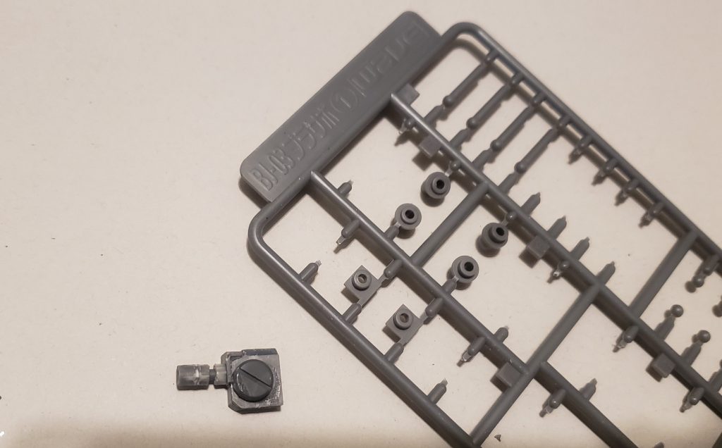 初期試作型ビームライフルの基部は、WAVEの関節パーツをそれっぽく組んで作っています