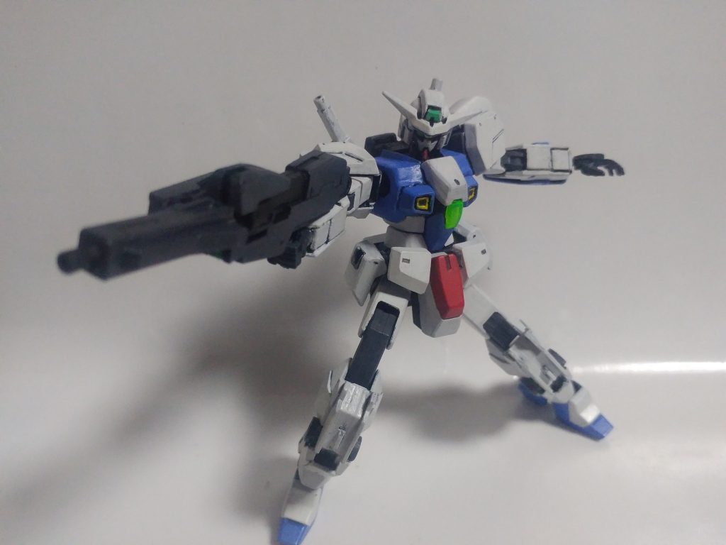 ドッズライフルモード。ライフルはテルティウムアーマーズと鉄血ウエポンセットの組み合わせ。