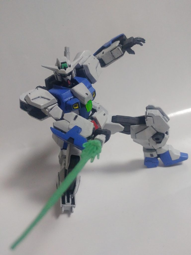 ビーム・サーベル。標準的な機能の他に出力変更機能が備えられ、ビーム・ダガーとしても使用可能。