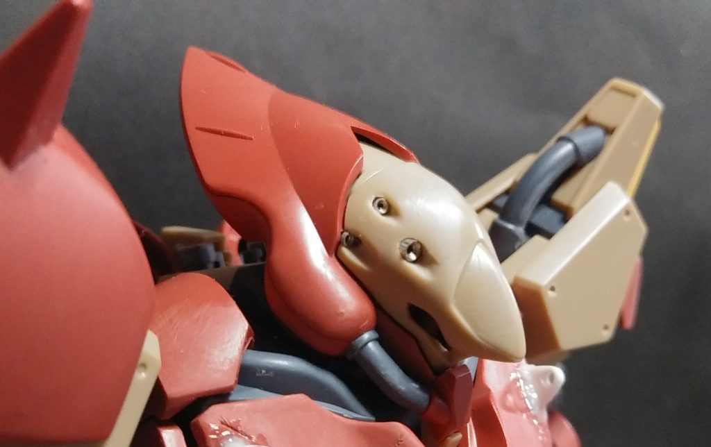 頭部バルカンも金属パーツに置換しました。最後まで、ご覧頂き誠にありがとうございました!!