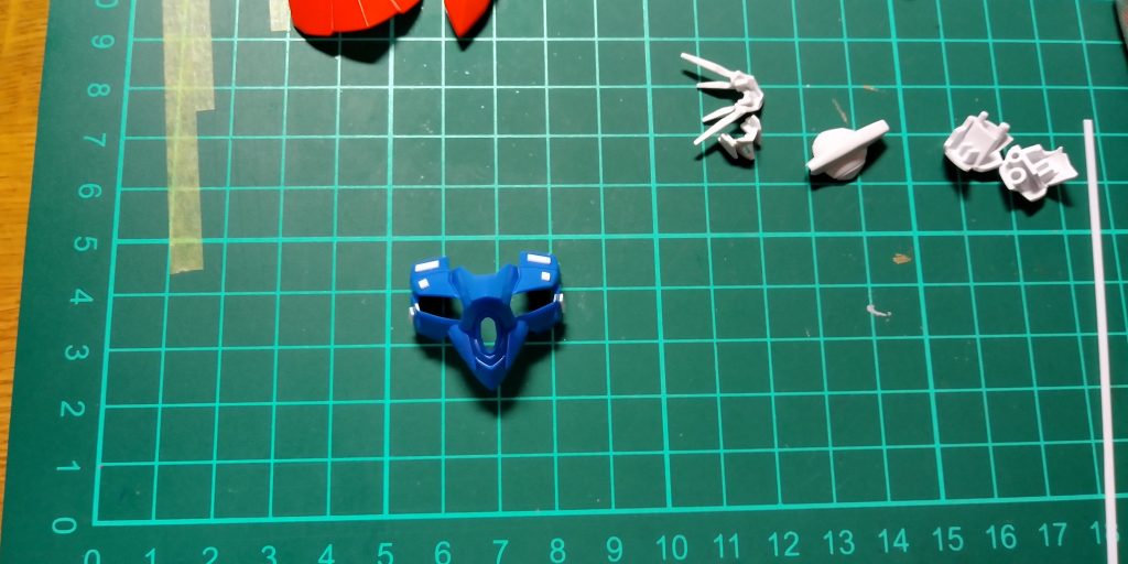 プラ板を各部に張り付けてあります。