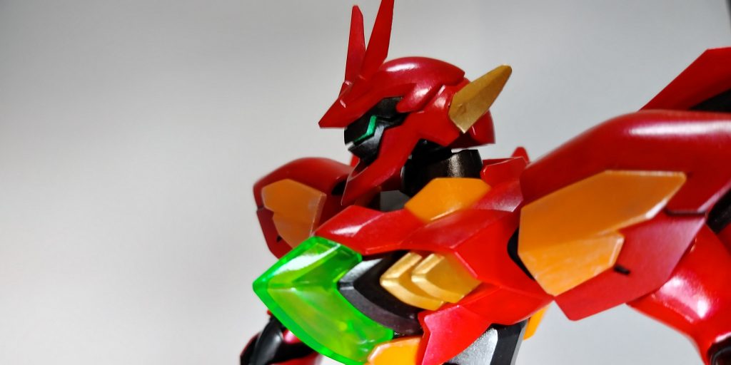 アイパーツの幅が狭かったので削ってグリーンが良く見えるように加工してあります。