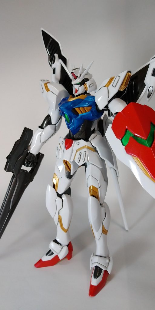 ツインアイを選択し、怪しさ、強さ、を出せるように仕上げました。