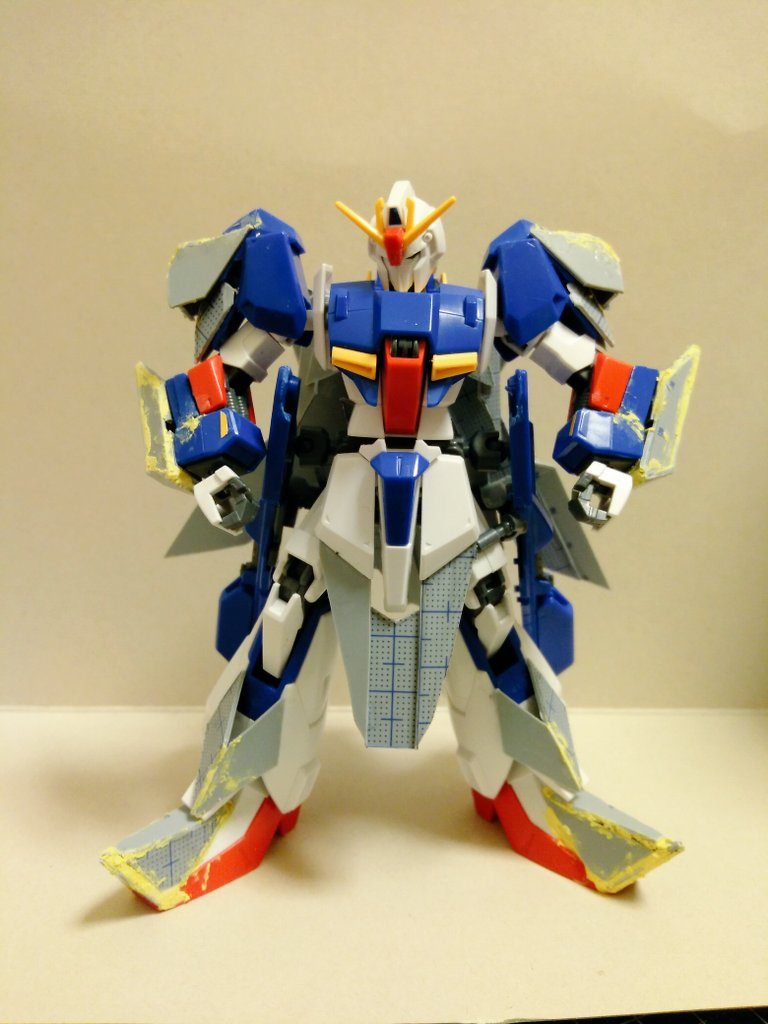 では制作過程まずms形態（まだ頭と胸は手を付けてません）概観は完全にゼータとプラ板だけ